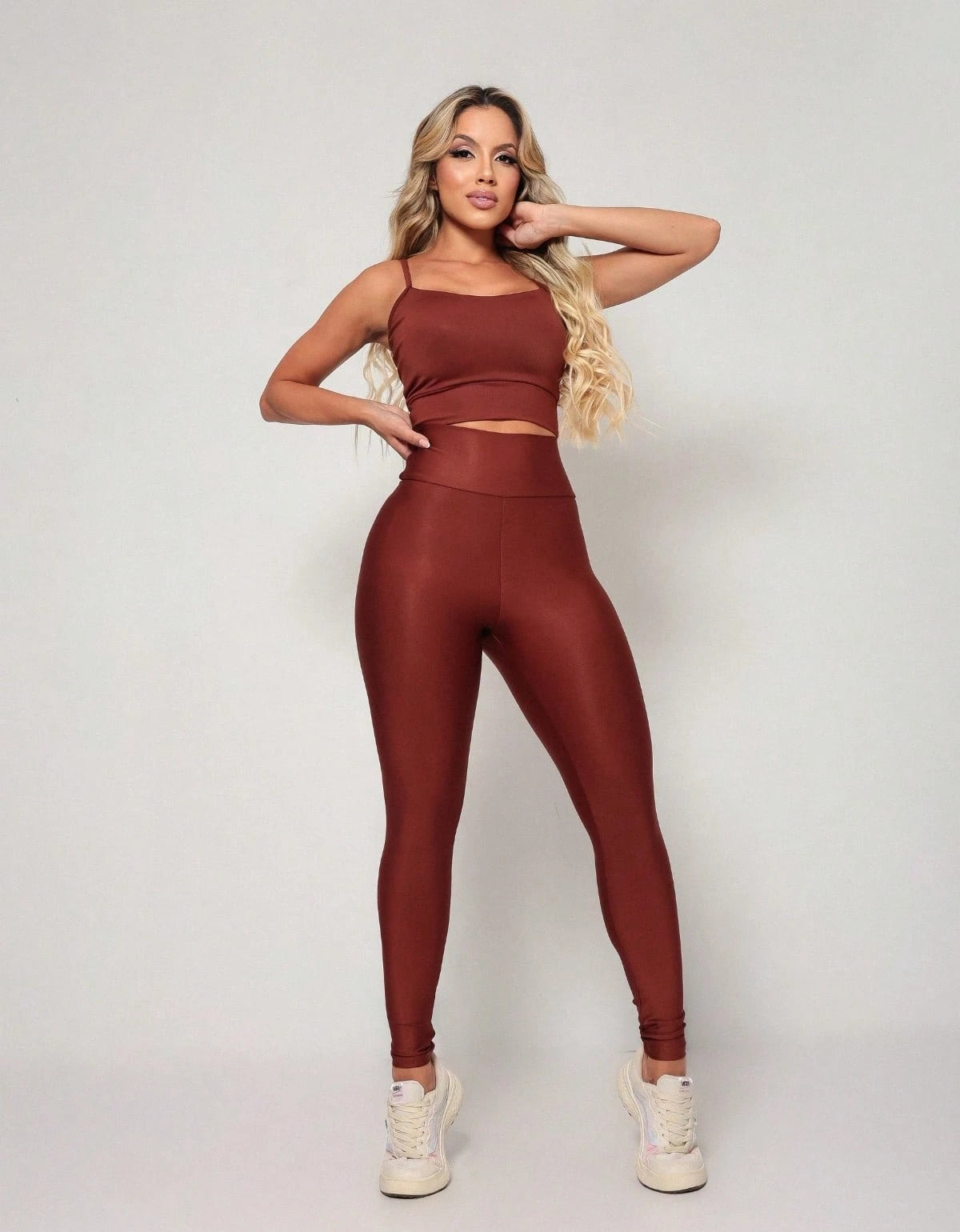 Kit 3 Peças Conjunto de Roupas Esportivas Fitnes Feminino Calça Legging Cintura Alta + Top com Bojo Removivel Zero Transparência + Regata Academia Dry Fit Ideal Treino Malhar Corrida