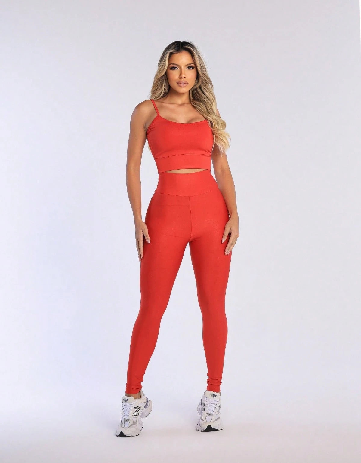 Kit 3 Peças Conjunto de Roupas Esportivas Fitnes Feminino Calça Legging Cintura Alta + Top com Bojo Removivel Zero Transparência + Regata Academia Dry Fit Ideal Treino Malhar Corrida