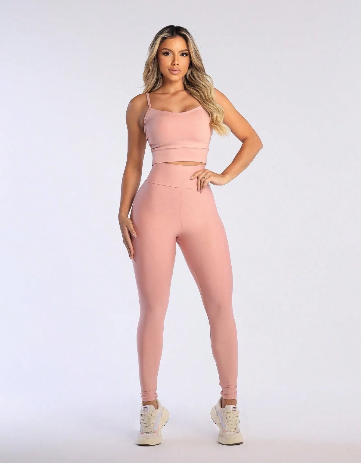 Kit 3 Peças Conjunto de Roupas Esportivas Fitnes Feminino Calça Legging Cintura Alta + Top com Bojo Removivel Zero Transparência + Regata Academia Dry Fit Ideal Treino Malhar Corrida