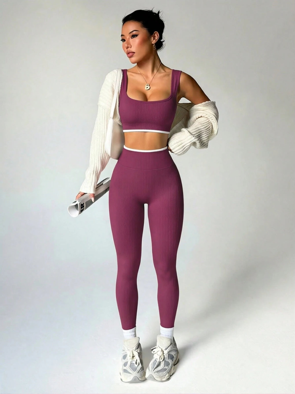 Dewbera Dewbera Conjunto Esportivo Feminino com Regata Cropped Listrada em Blocos de Cor e Legging